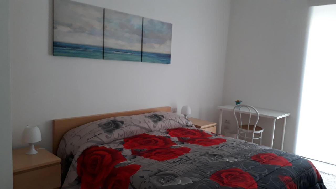 Bed and Breakfast Seasound à Salernes Extérieur photo